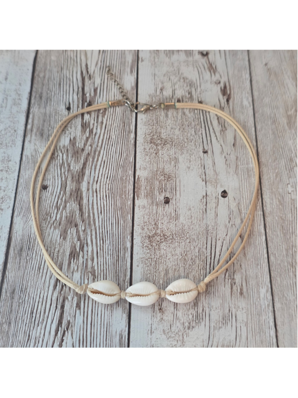 Women's Unbranded Shell Choker Necklace Beige White